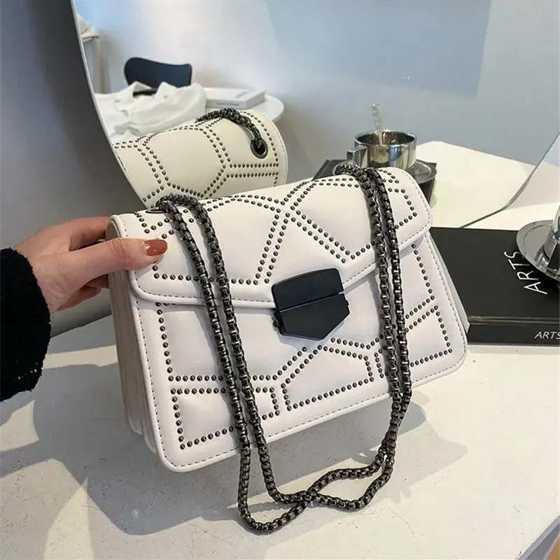 Bolsa Crossbody de Corrente